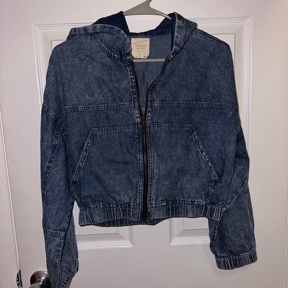Zip up denim cropped hooded jacket. Size medium.